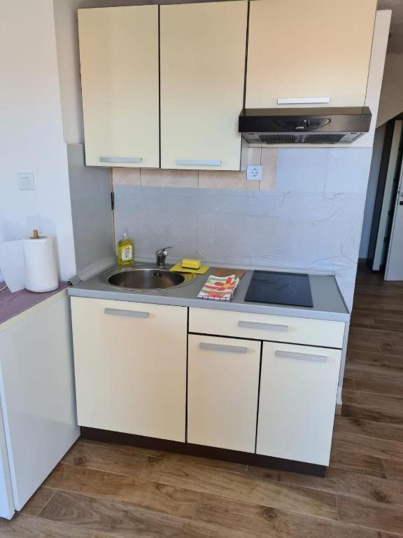 Milka Lägenhet Zadar Exteriör bild